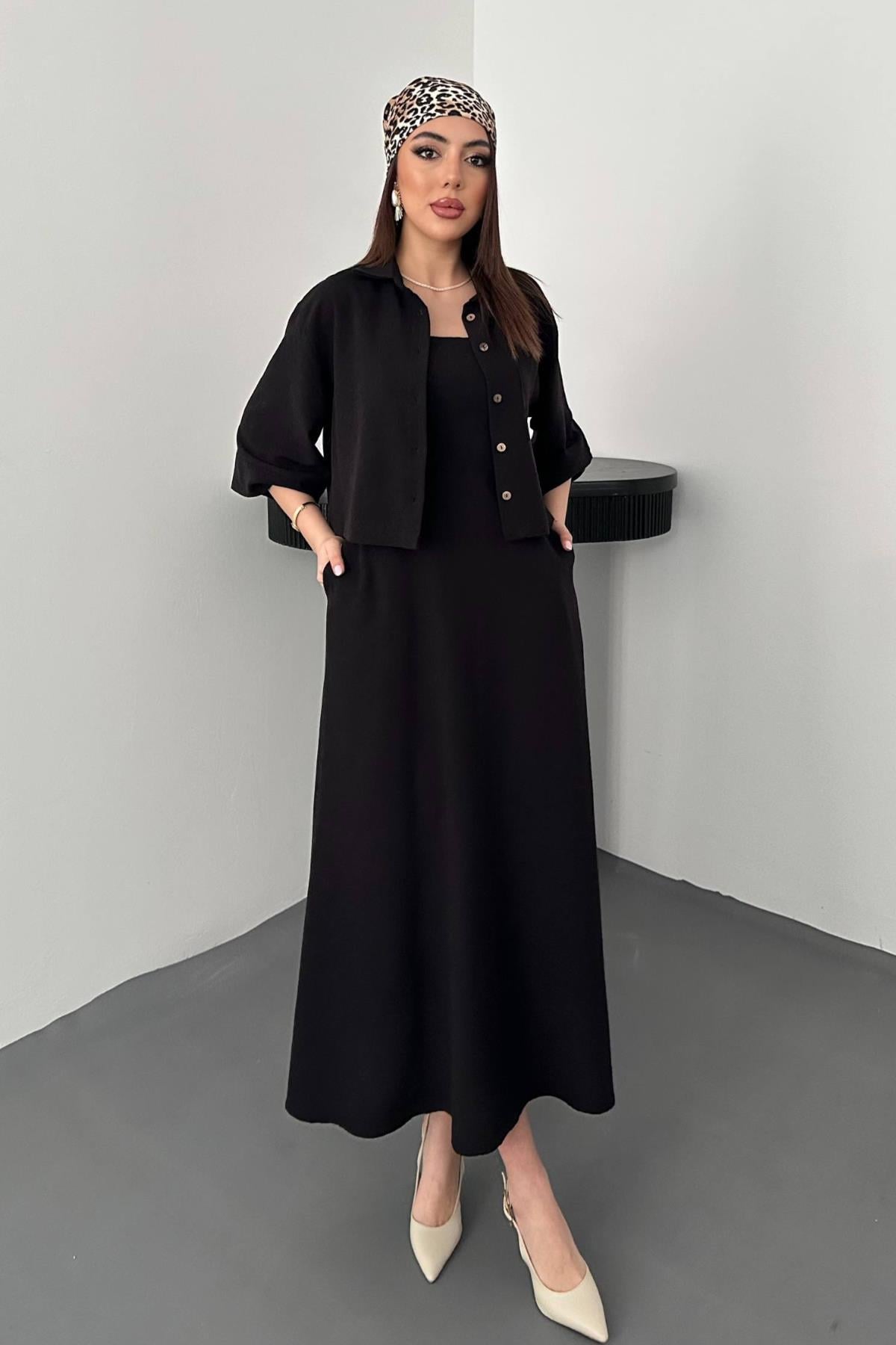 Robe bretelles avec chemise courte