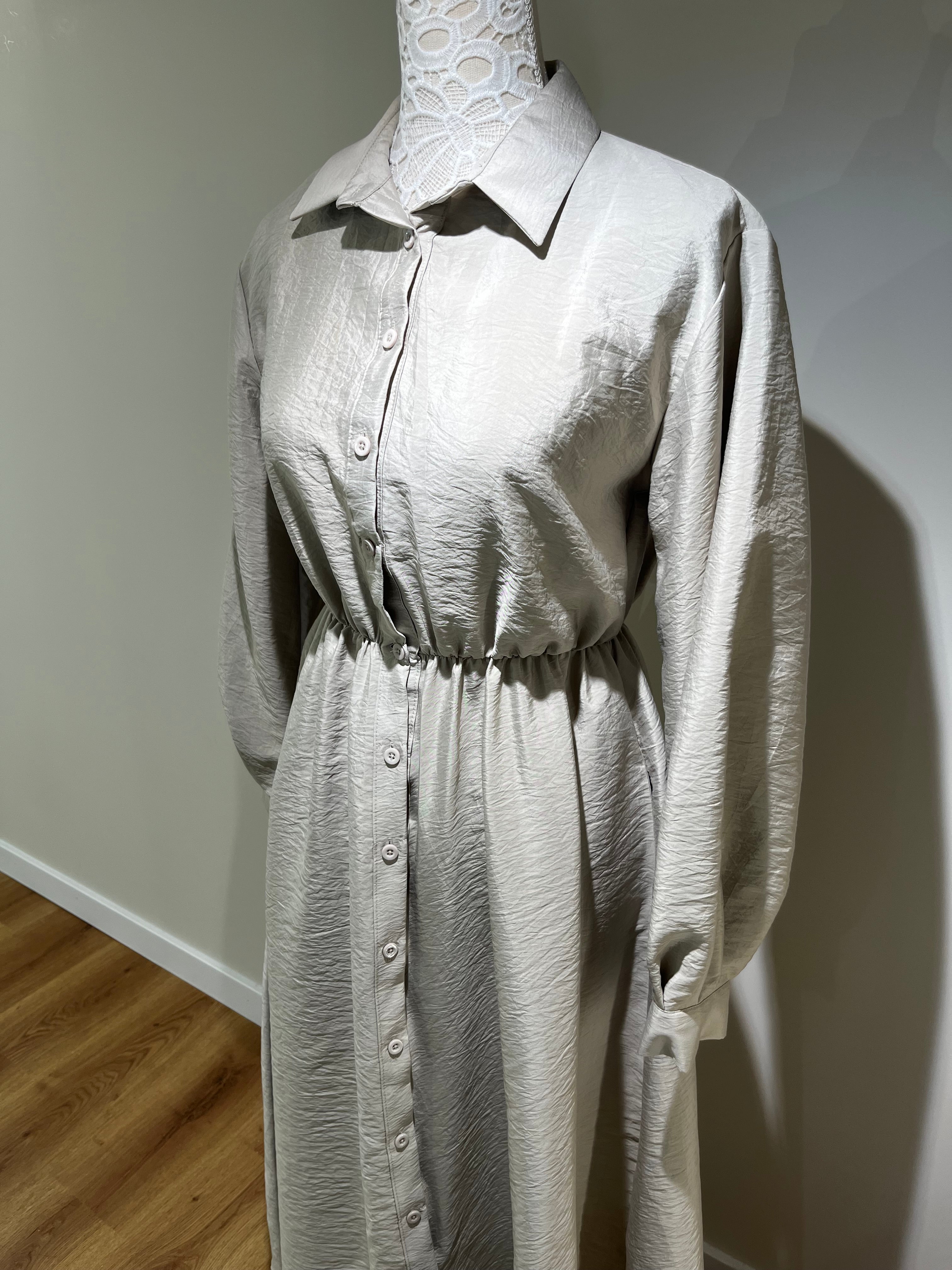 Robe élastiquée beige