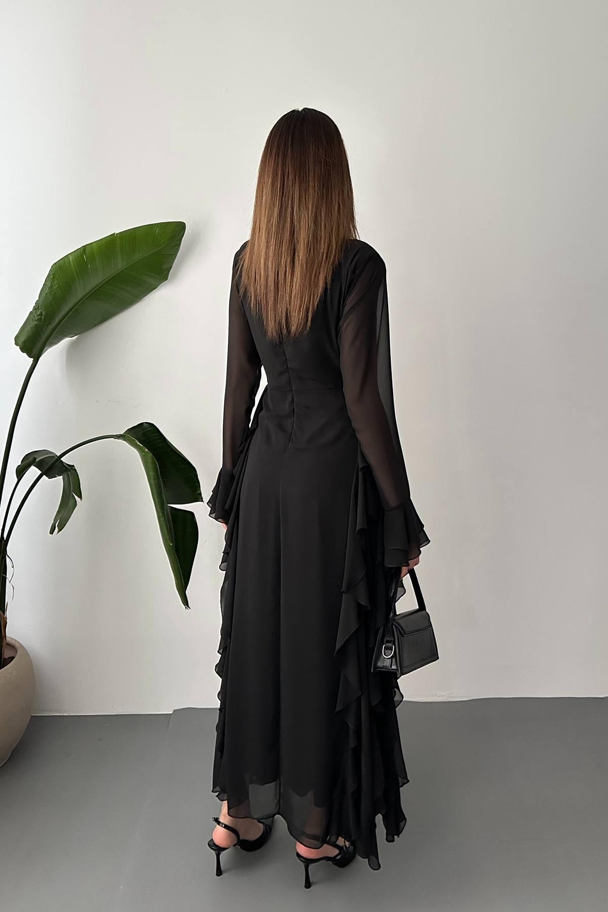 Robe détails volantés