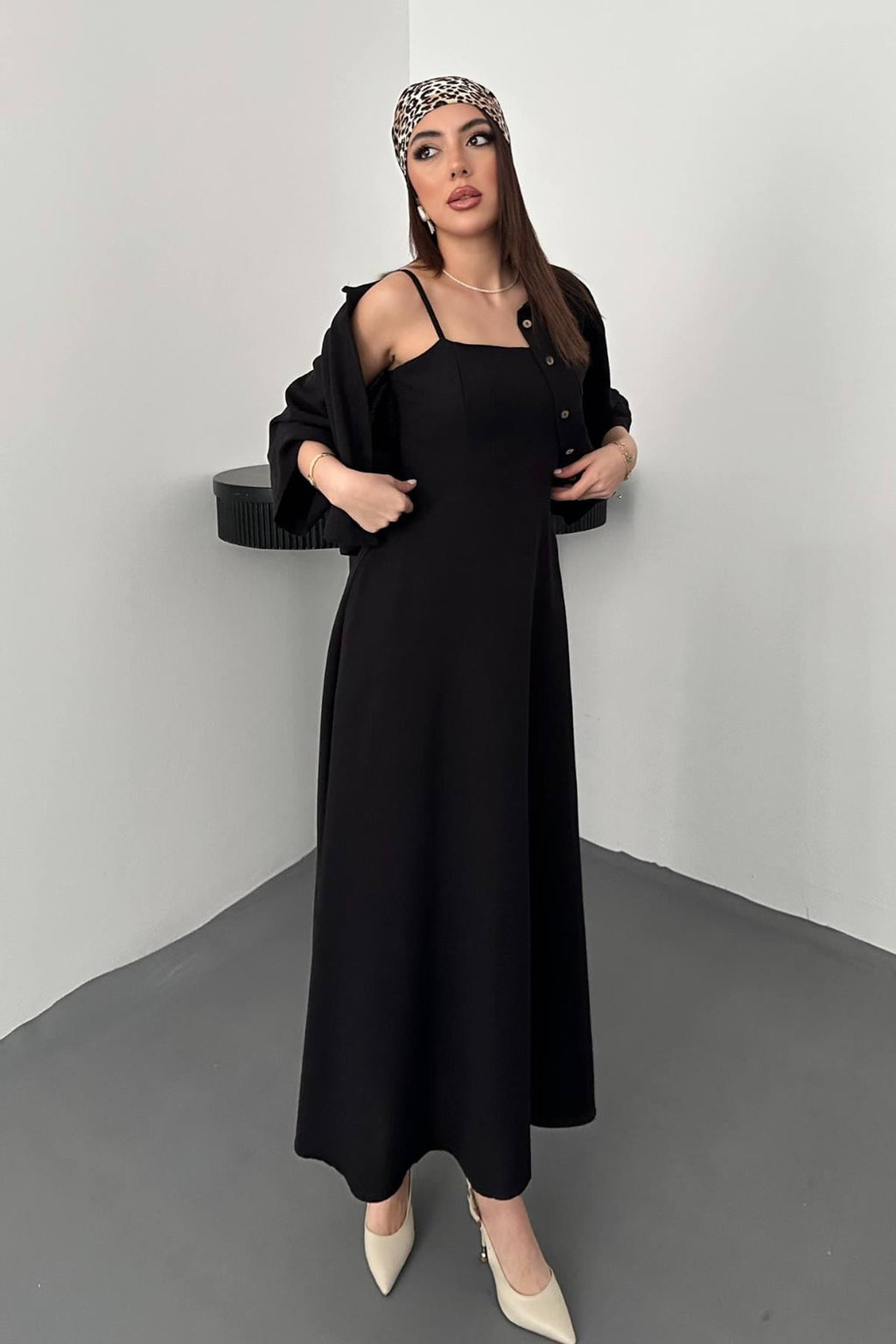 Robe bretelles avec chemise courte