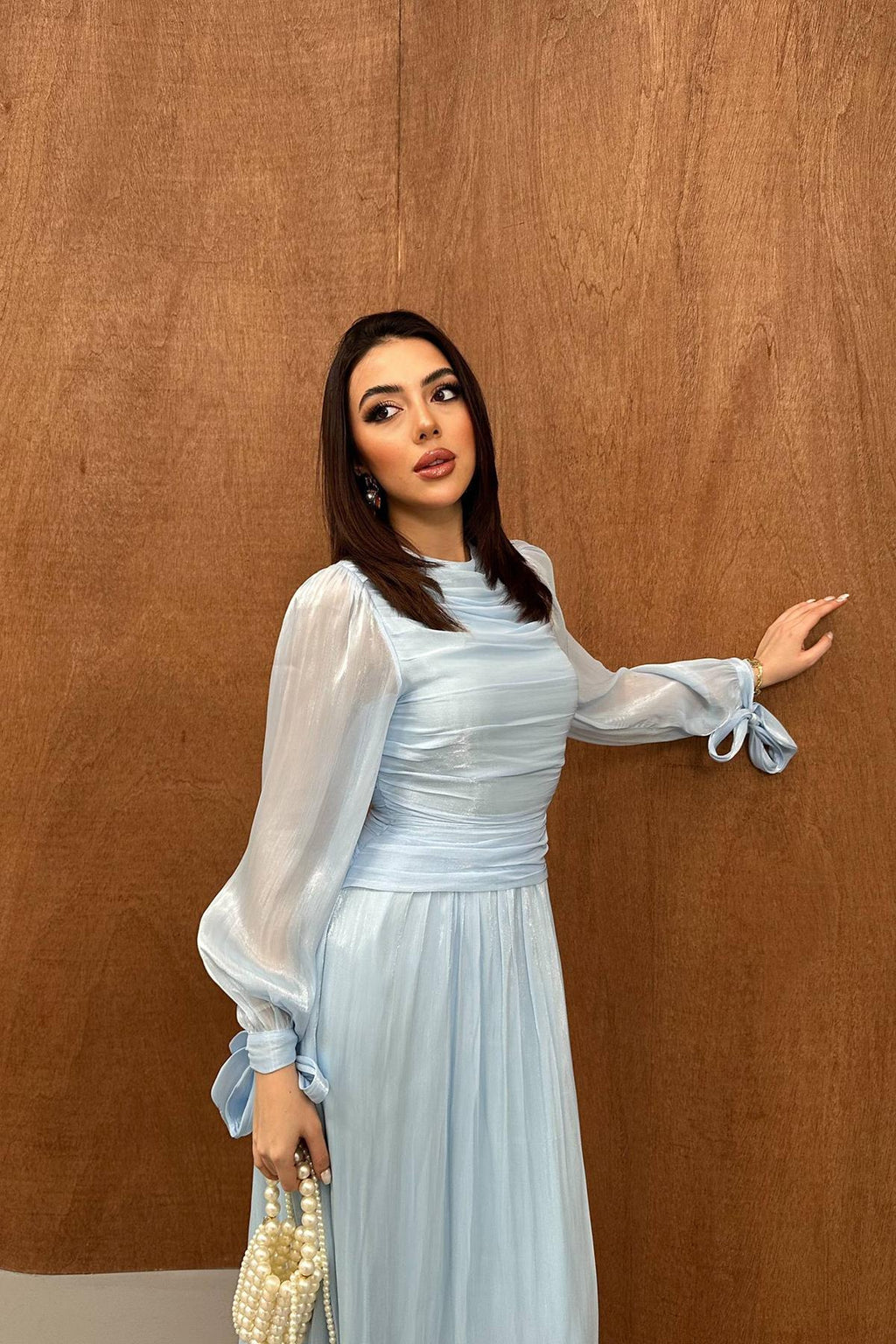 Robe de soirée drapée à manches ballon plissées