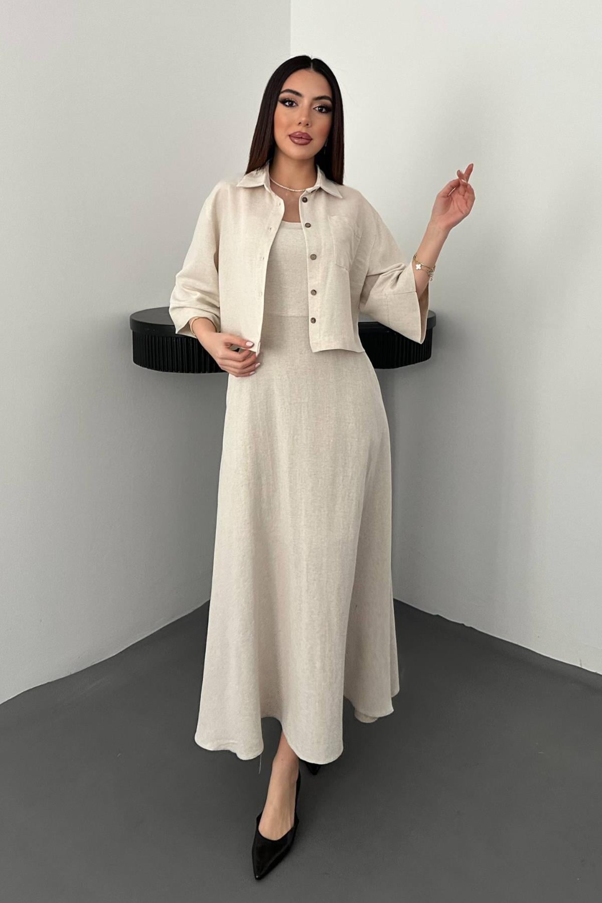 Robe bretelles avec chemise courte