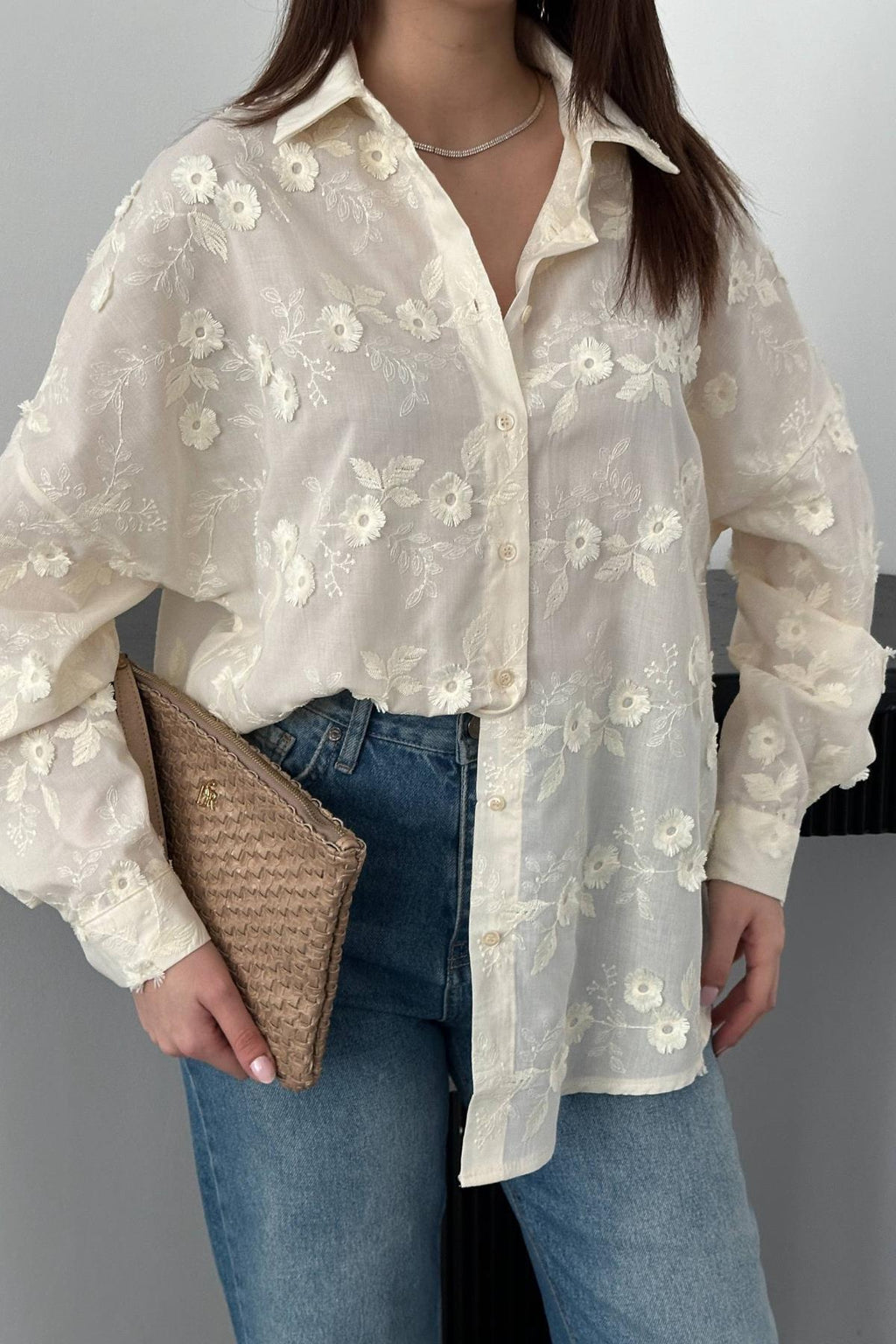 Chemise brodée fleurs