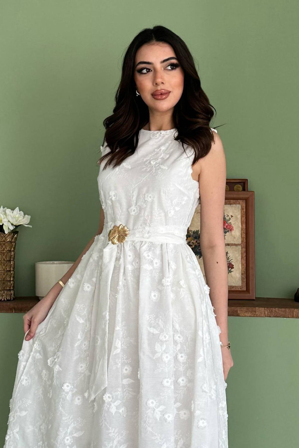 Robe Brodée à fleurs blanches