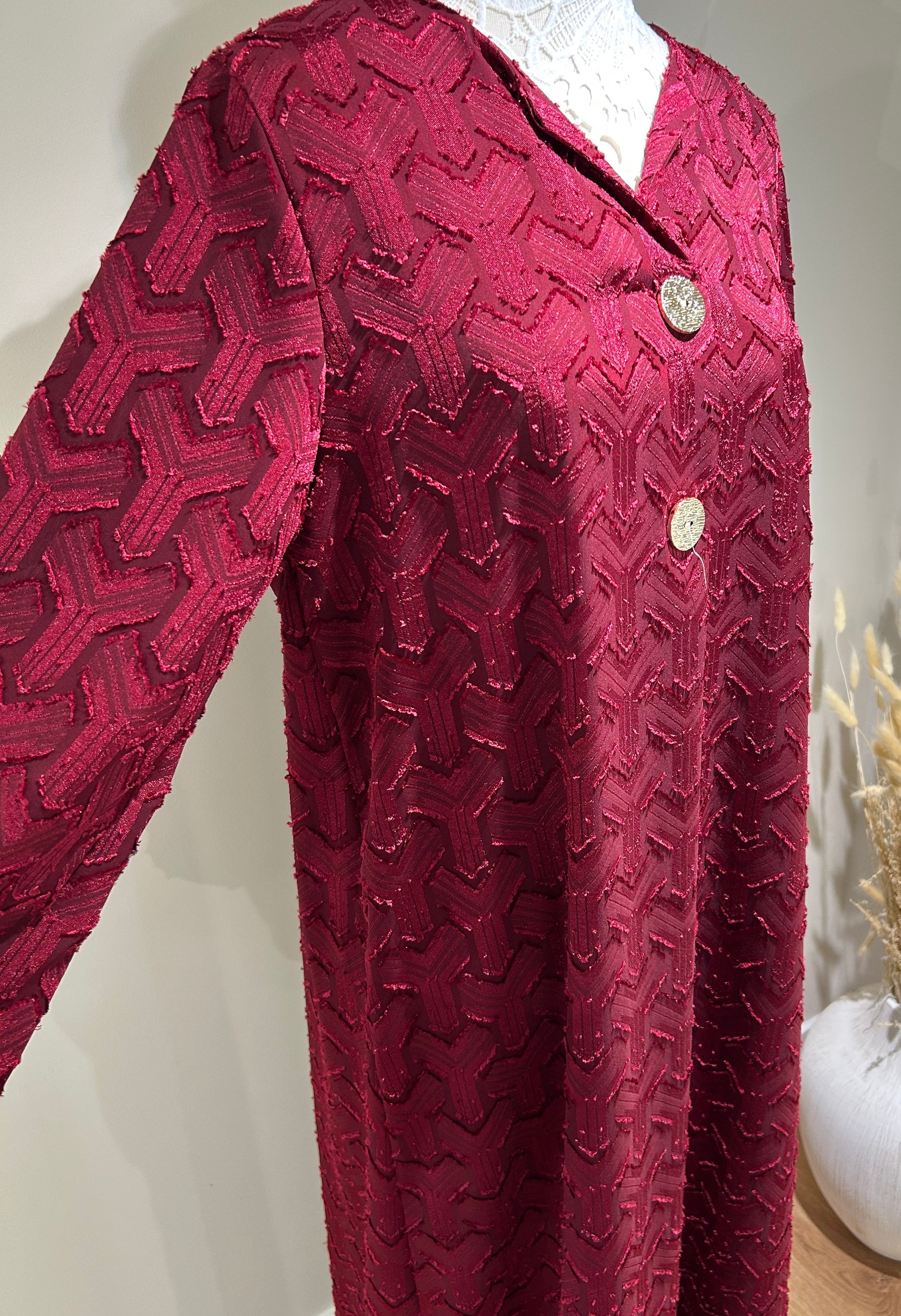 Robe col Y détail bouton dorée