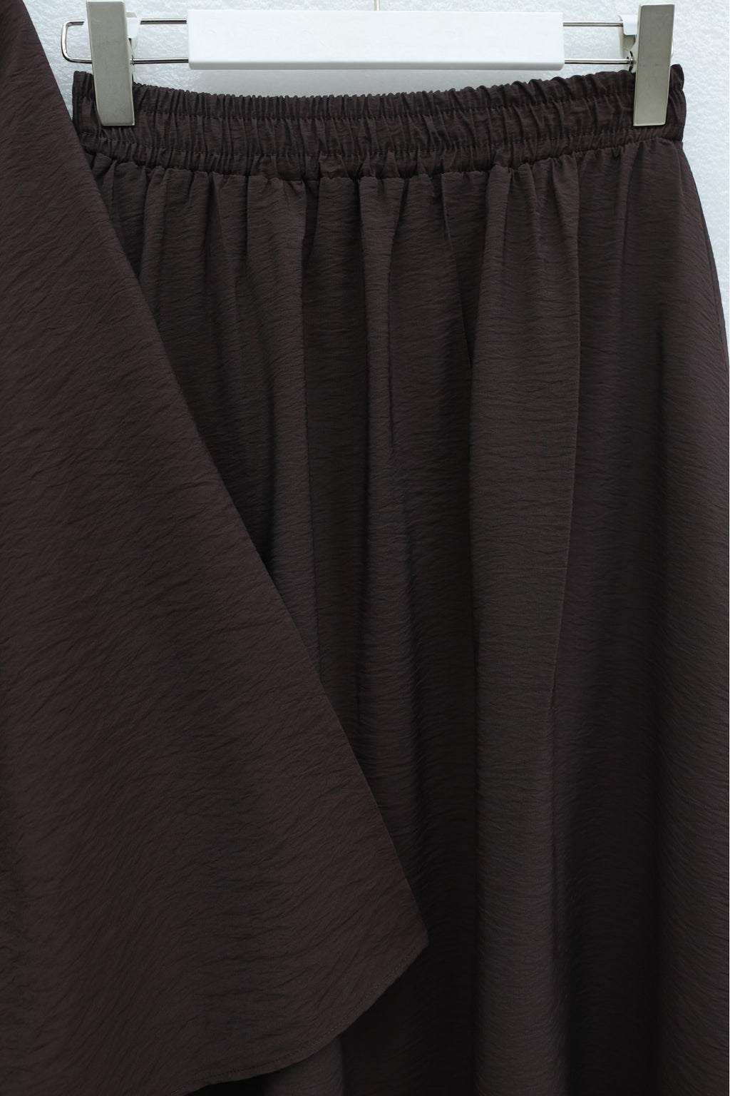 Ensemble Jupe detail bouton dorée avec ceinture