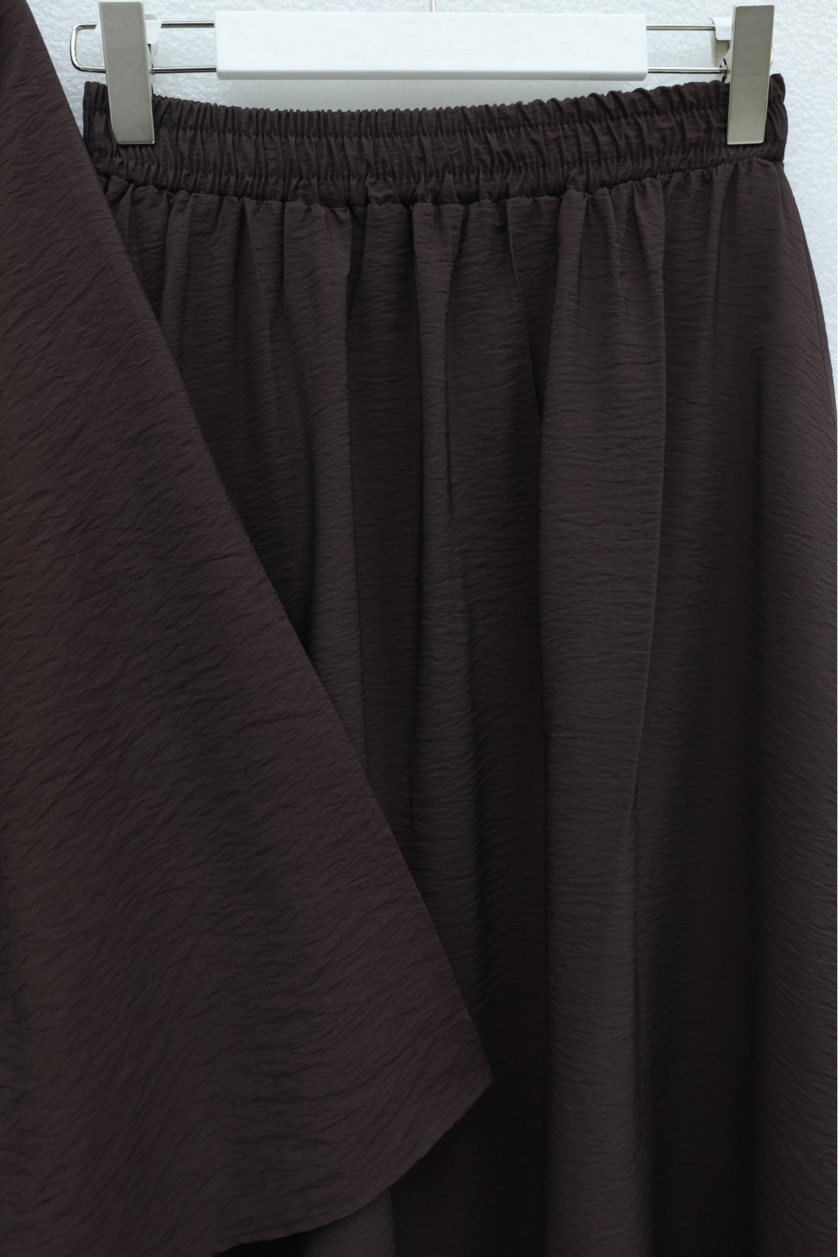 Ensemble Jupe detail bouton dorée avec ceinture