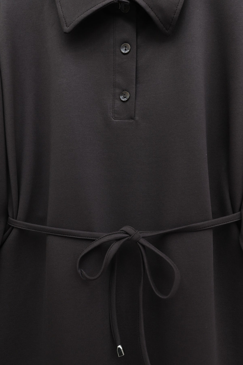 Robe en jersey avec lacets