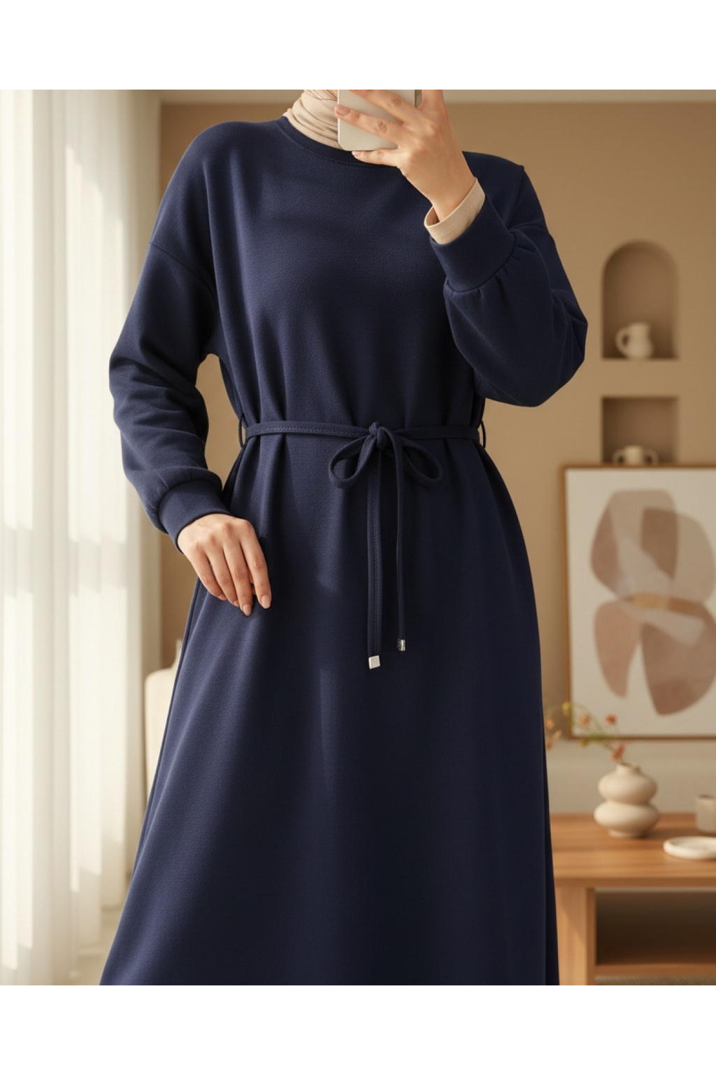 Robe longue en jersey à col rond avec ceinture