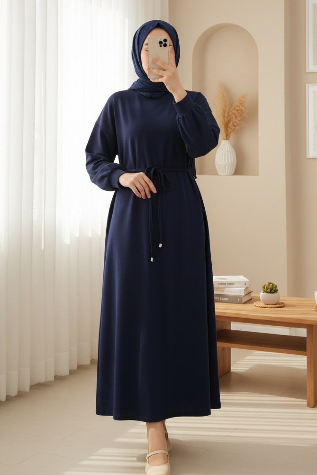 Robe longue en jersey à col rond avec ceinture