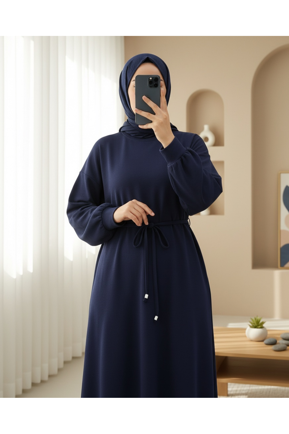 Robe longue en jersey à col rond avec ceinture
