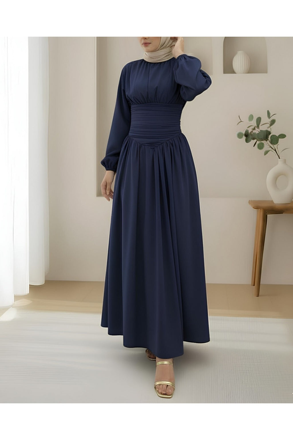 Robe en popeline avec devant plissé, manches élastiquées et fermeture éclair