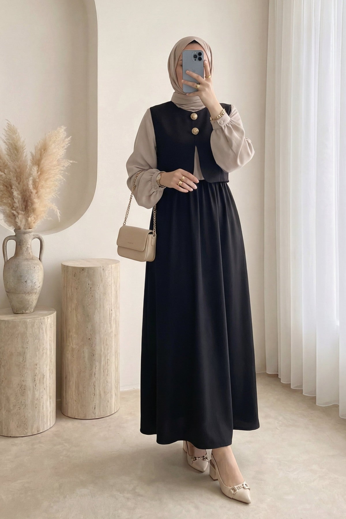 Robe en Cupra avec gilet à taille élastiquée et à liens