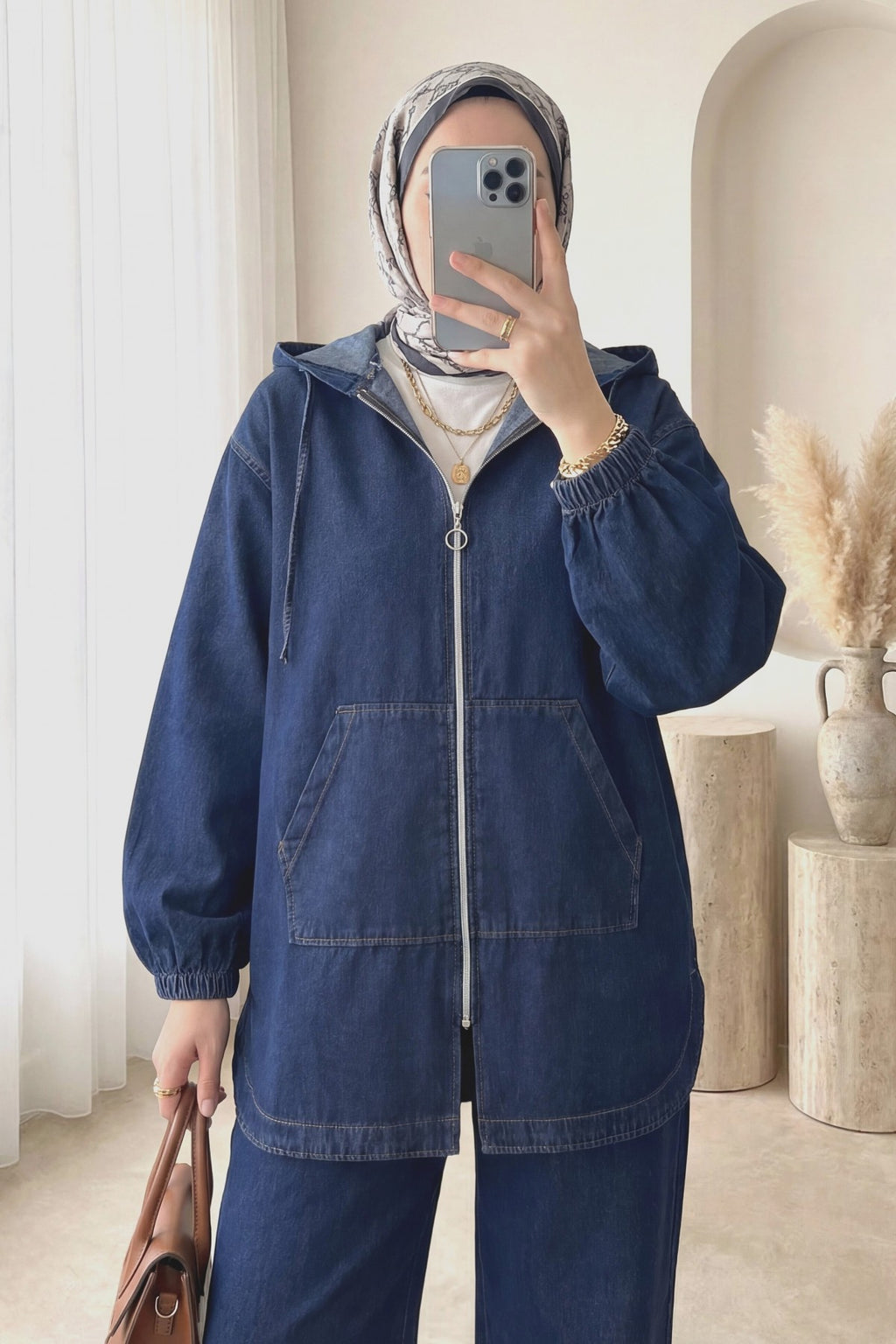 Ensemble pantalon jean fermeture zippee et capuche