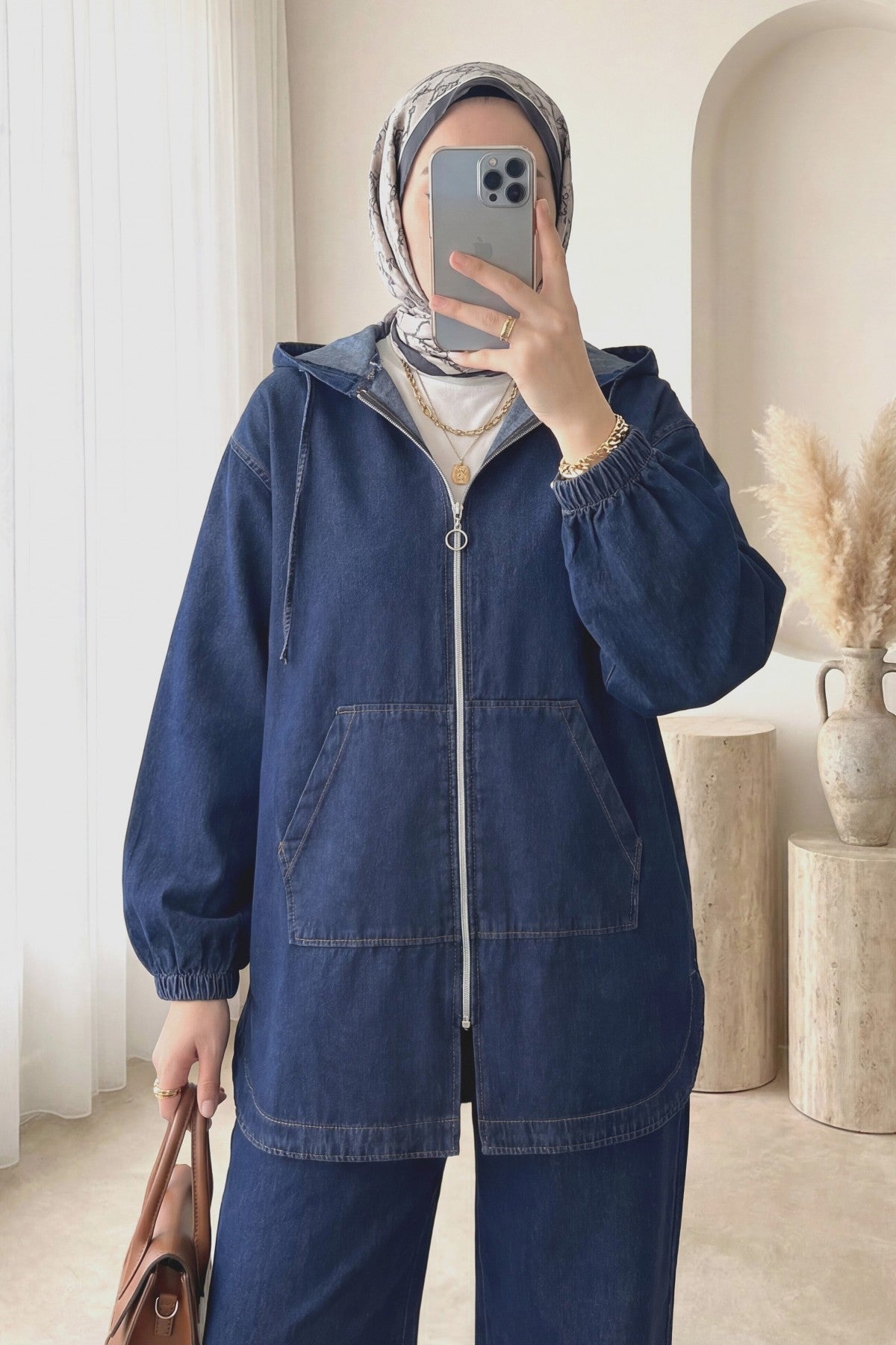 Ensemble pantalon jean fermeture zippee et capuche