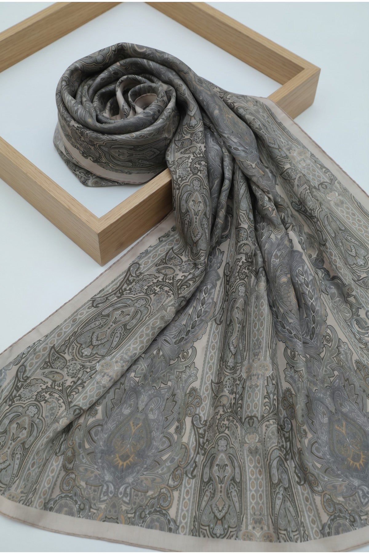 Châle en coton à motifs authentiques