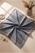 Echarpe a motif baroque