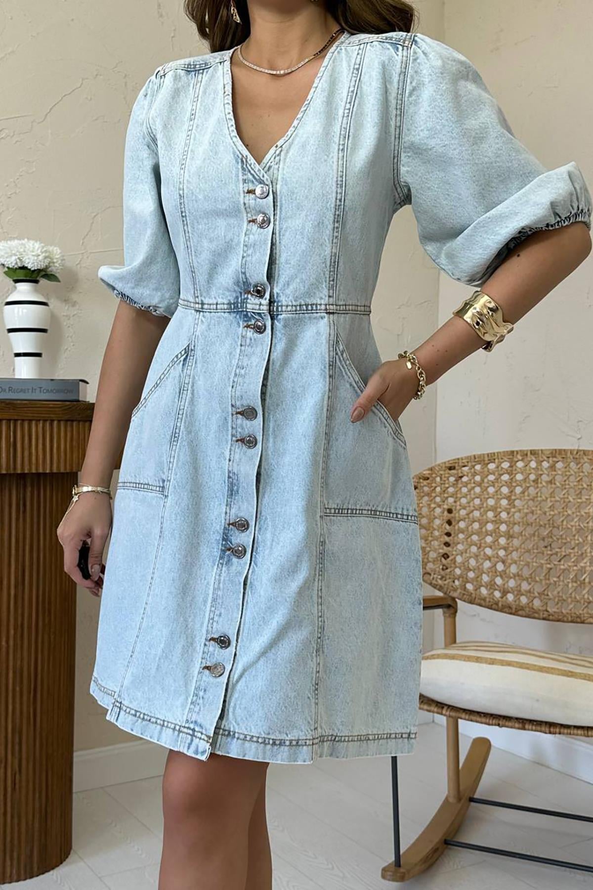Robe en jean claire courte